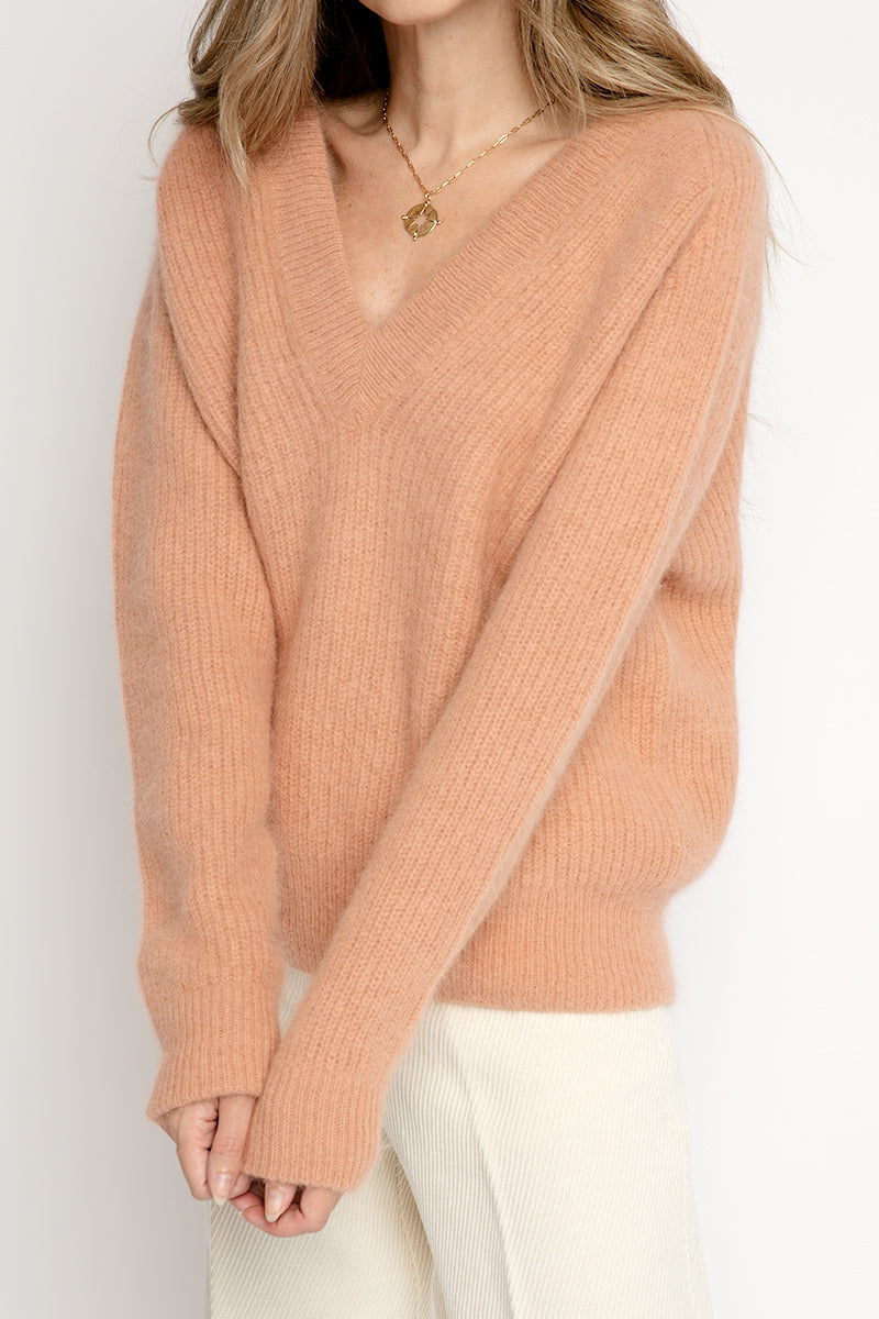 Angora V-Neck Sweater in Cammello