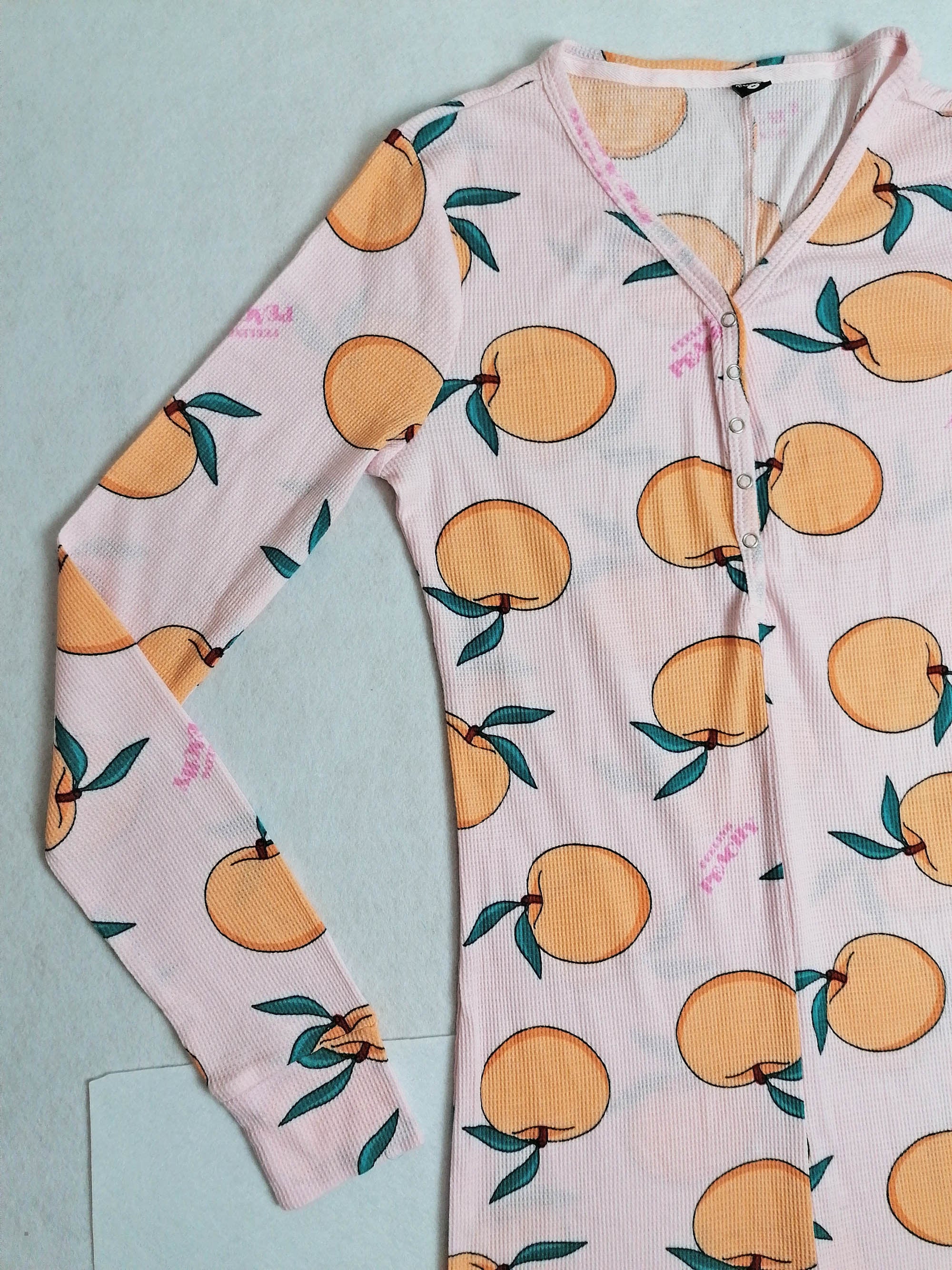 Deadstock NOS TYPO Onesie Pyjama Peaches Print ~ Size M